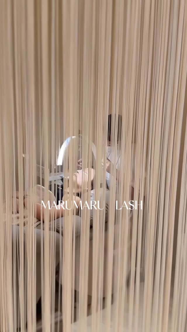 〖 MARUMARU LASH 〗 擁有 10 年專業經驗的日式高級美睫沙龍。 榮獲 NEA 認定沙龍，全店美睫師皆通過 NEA 二級美睫師考試。 ⁡ 以 專業 × 隱密 × 高舒適度 為核心， 隔間式設計空間，給予每位顧客最安心的體驗。…