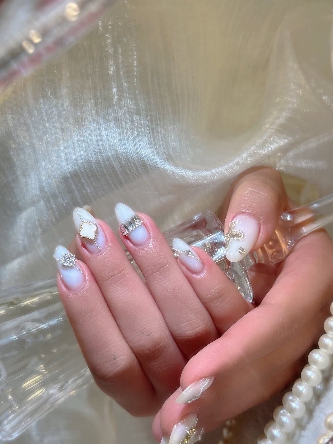 💅🏻Nail by 小U ➷ 🫧本月活動🫧 ①本月手造型優惠價 ②儲值好禮活動 ③夏日嫩白 ④全延甲7折優惠 活動詳細內容請+官方賴@xbg1443i（要加@） - 台中美甲小倩 獨家無痛凍甲修剪保養/教學 營業時間：12:00～…