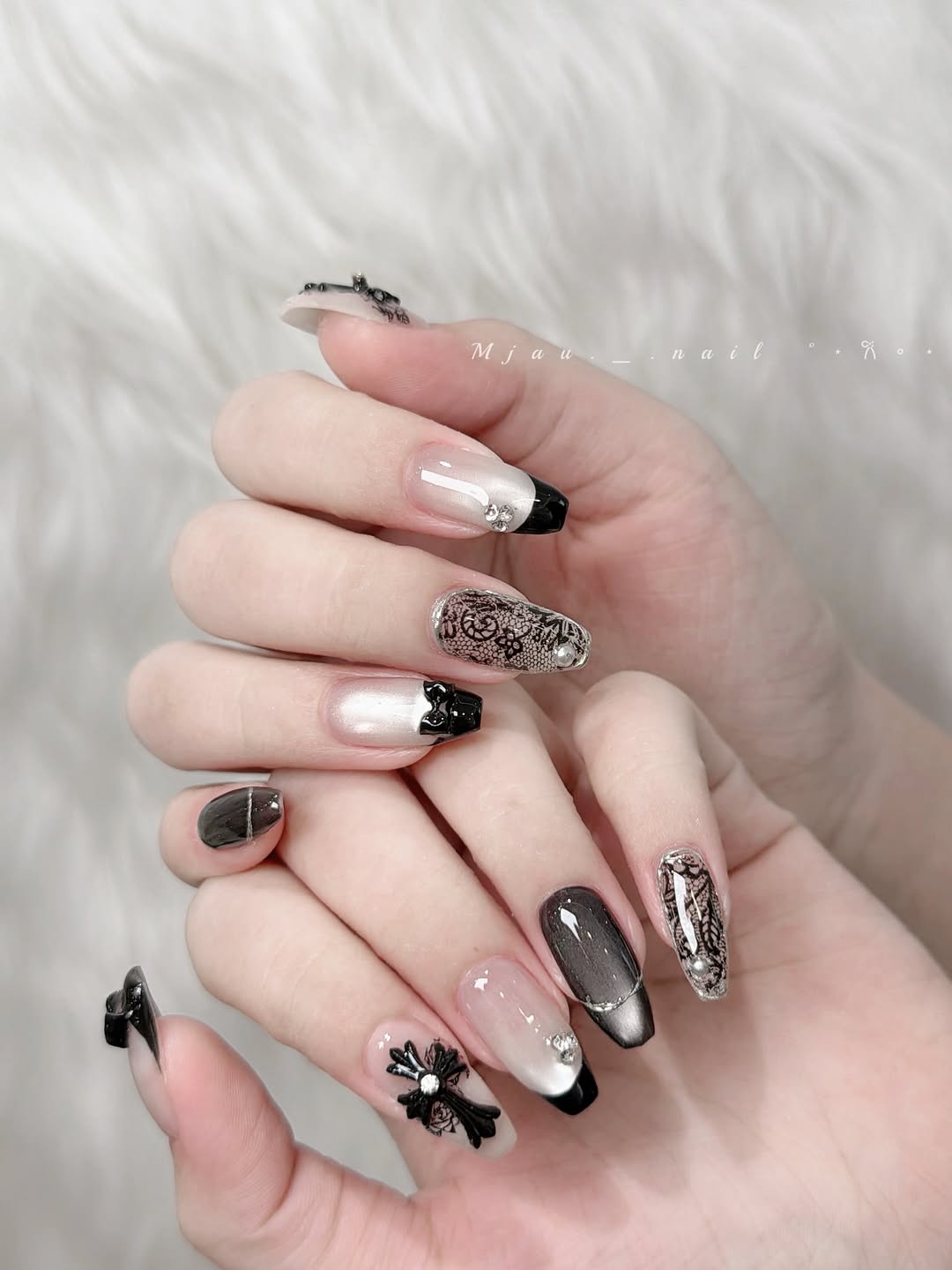 ౨ৎ˚⟡˖ ࣪ Nail by 菲 ☪︎ 美甲預約/詢價唯一管道LINE:@mjau._.nail ☪︎ 預約前請先詳讀預約資訊 ☪︎ 每月10號開放舊客預約/15號開放新客預約 . ‷‷‷ 美甲創業班課程諮詢官方LINE:@846ziw…