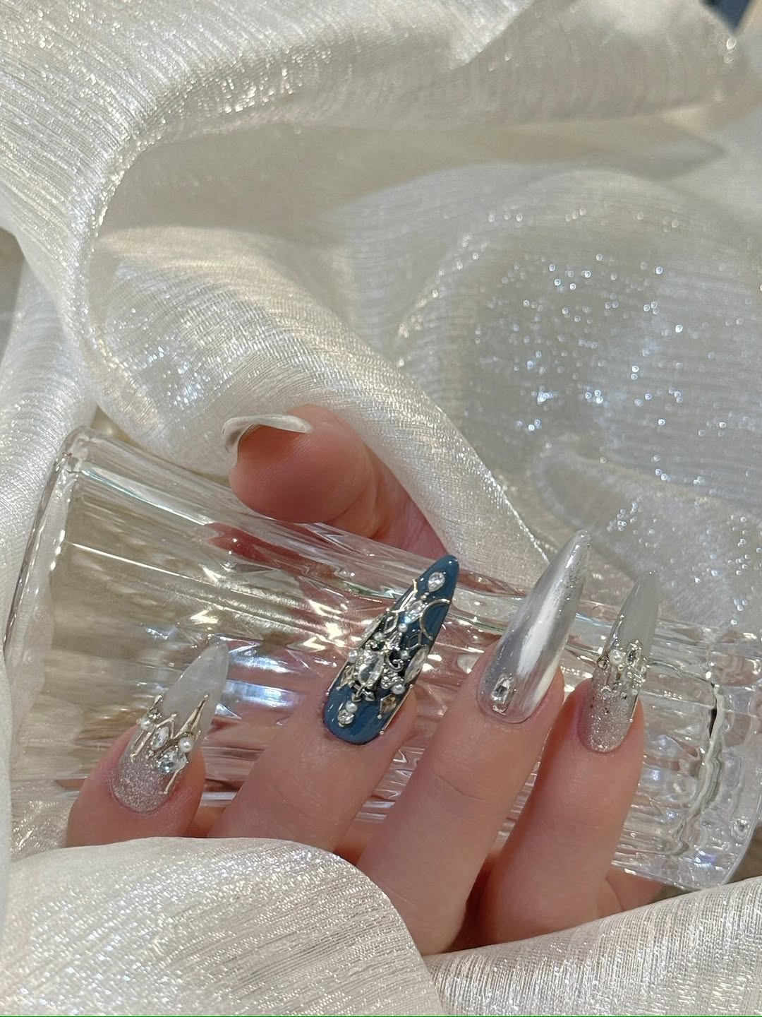 💅🏻Nail by 小U ➷ 🫧本月活動🫧 ①本月手造型優惠價 ②儲值好禮活動 ③夏日嫩白 ④全延甲7折優惠 活動詳細內容請+官方賴@xbg1443i（要加@） - 台中美甲小倩 獨家無痛凍甲修剪保養/教學 營業時間：12:00～…