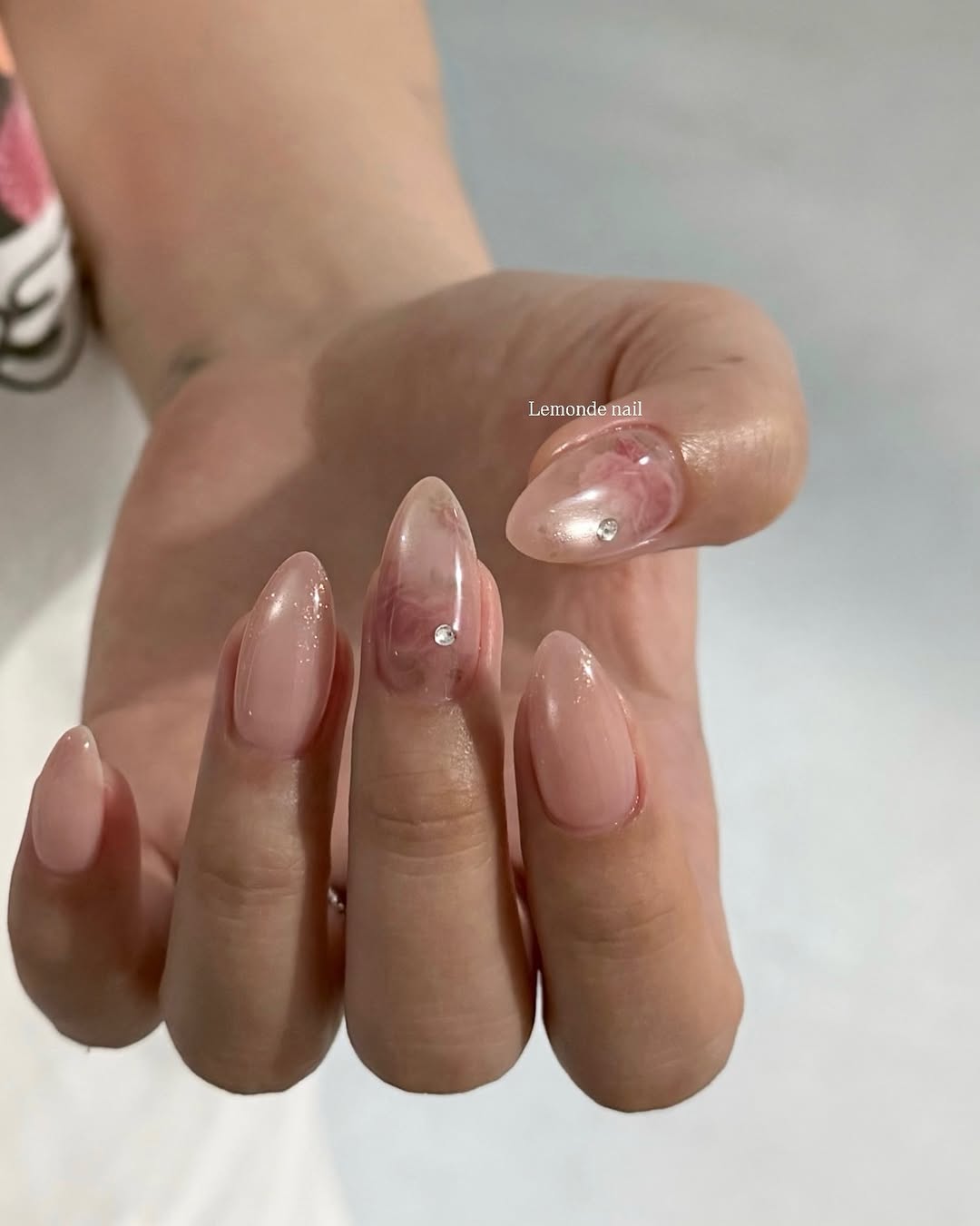 7월 아트🌸♥ ⠀⠀ 🛁 안양시 동안구 시민대로 252 (평촌역 도보 5분 거리) 🫧 정품 오스트리아(스와로브스키) 스톤 사용 관리 시간 여유롭게 잡고 방문해주세요 꼼꼼하게 관리해드리고 있어요-♡! ⊹˚₊‧ 모…