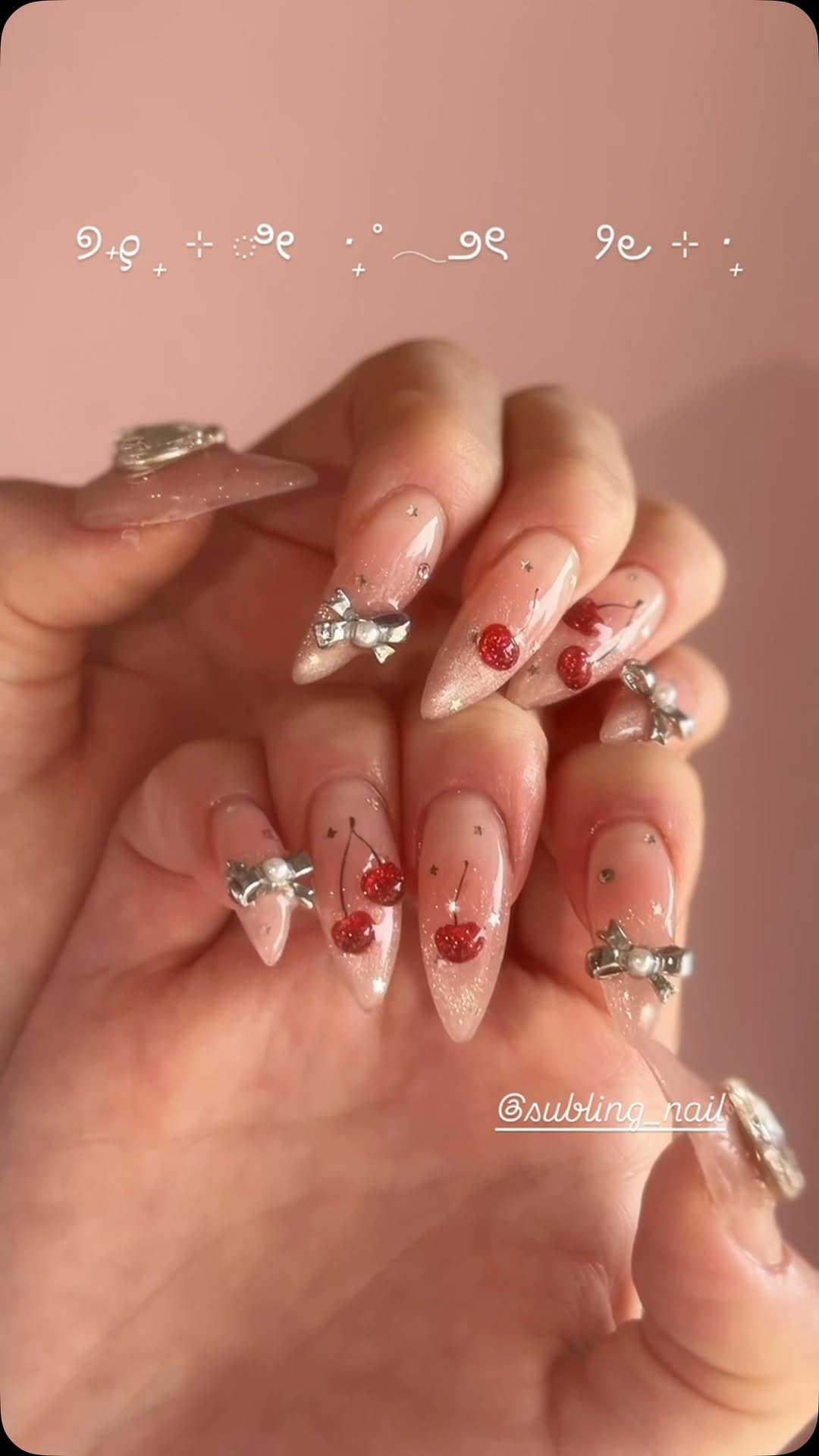 ୭˖𝜚 ₊ ⊹ ೀ ‧₊˚ 𓂃౨ৎ 𑁥౿ ⊹ ‧₊ 이번 달 인기 최고!🍒 체리가 너무 사랑스러워🥹 . . @clodi_official ✨ . . . 🎀예약문의 카톡 채널 검색: 수블링네일 ♡ 성함 ♡ 연락처…